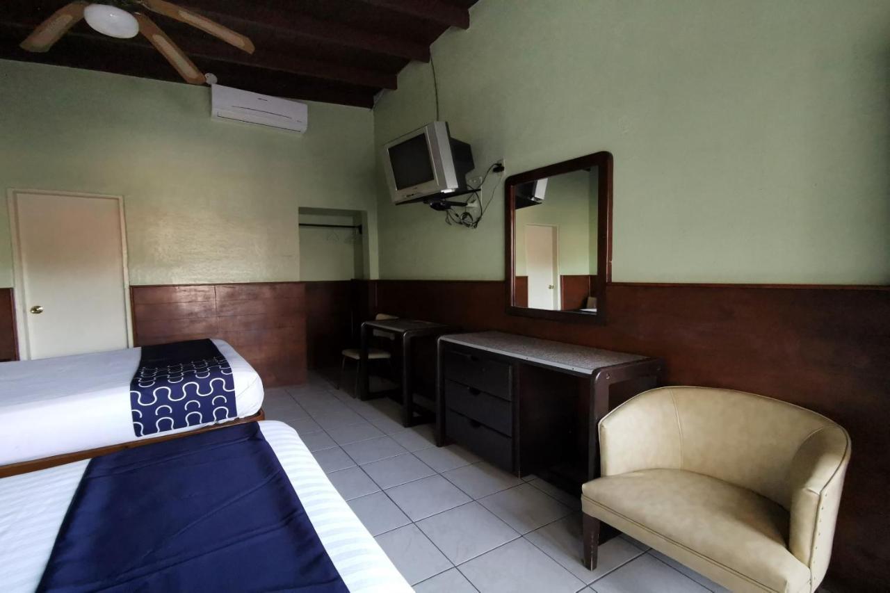 Capital O Hotel America Ensenada Eksteriør billede